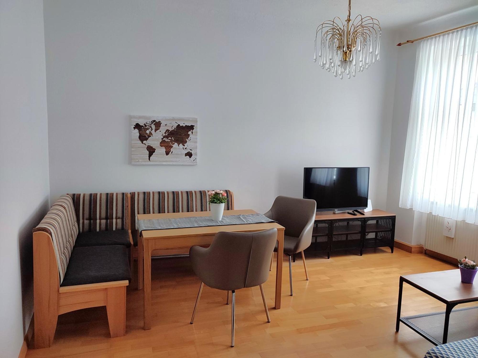 Studio & Apartments Near Reumannplatz Viena Exterior foto
